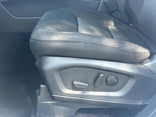 Photo of 2023 Oxford White Ford Explorer