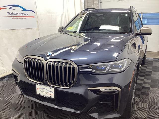 2022 BMW X7