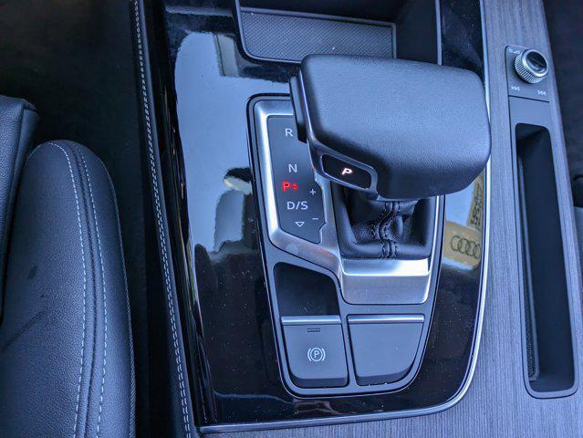 Photo of 2025 Chronos Gray Metallic Audi Q5