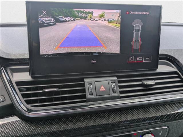 Photo of 2022 Mythos Black Metallic Audi SQ5