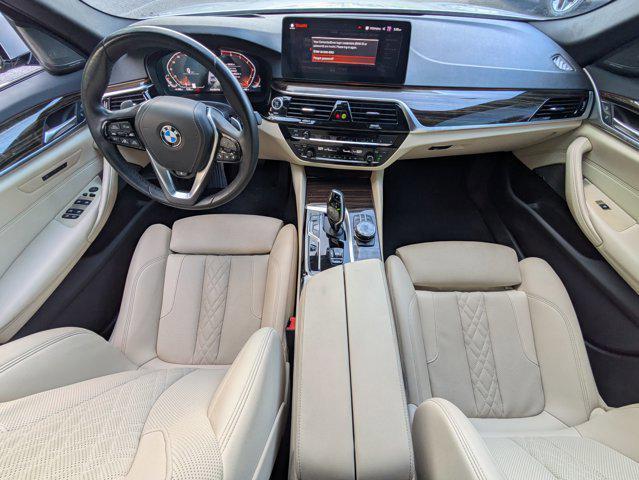 Photo of 2021 Glacier Silver Metallic BMW 530