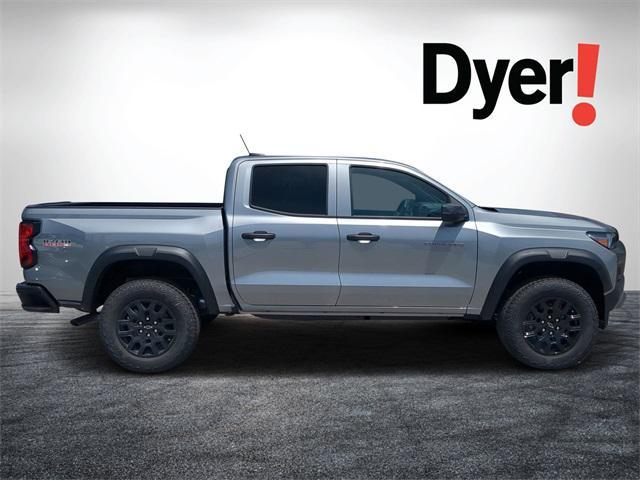 Photo of 2025 Sterling Gray Metallic Chevrolet Colorado