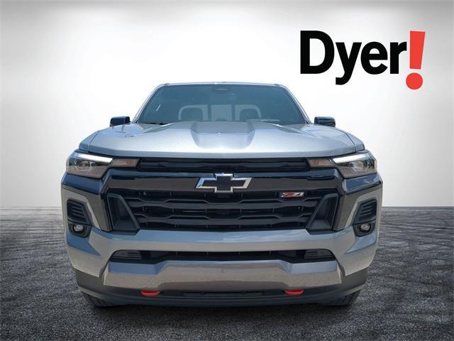 Photo of 2025 Sterling Gray Metallic Chevrolet Colorado