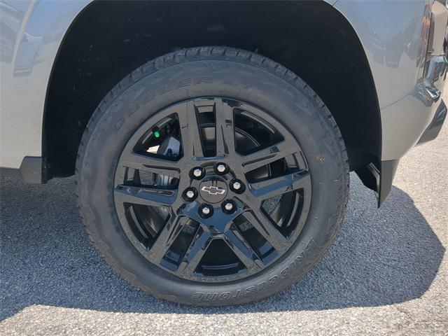 Photo of 2025 Sterling Gray Metallic Chevrolet Colorado