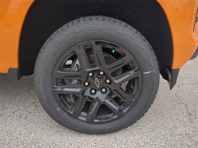 Photo of 2025 Sunrise Orange Chevrolet Colorado
