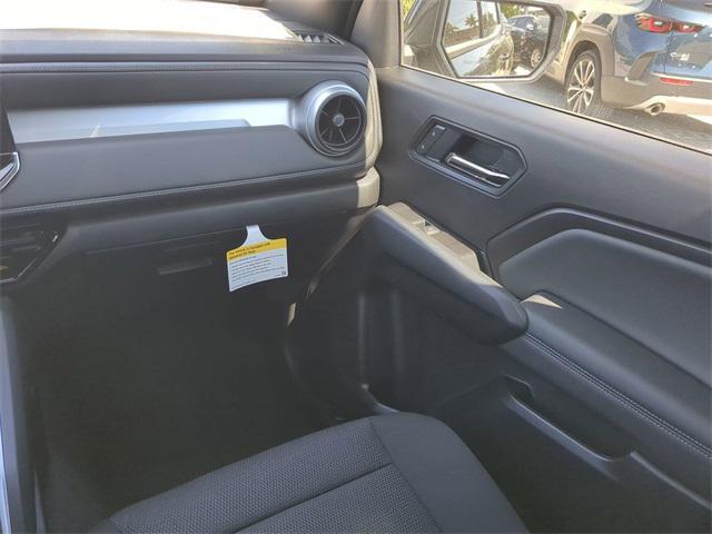 Photo of 2025 Black Chevrolet Colorado