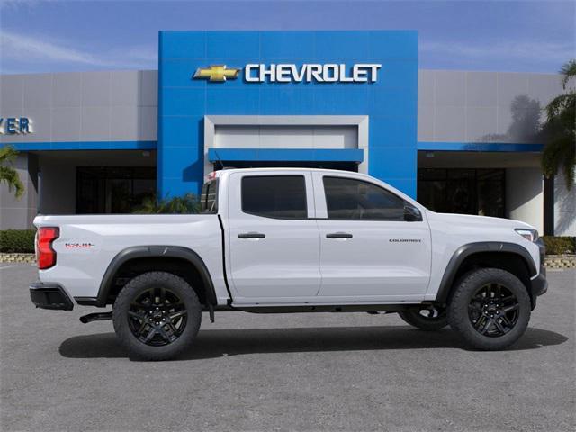 Photo of 2025 Summit White Chevrolet Colorado