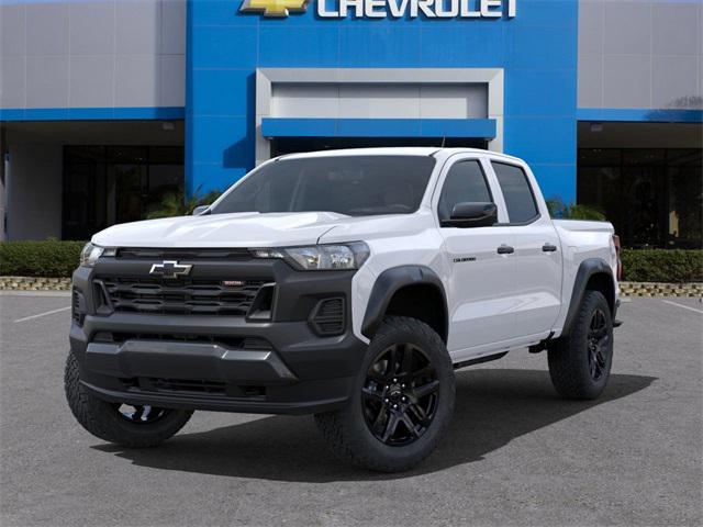 Photo of 2025 Summit White Chevrolet Colorado