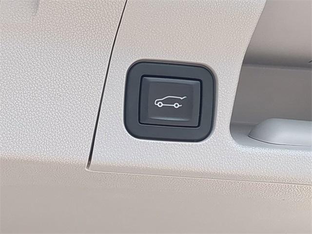 Photo of 2019 Quicksilver Metallic GMC Acadia