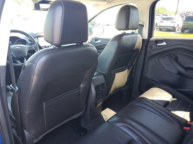 Photo of 2017 Lightning Blue Metallic Ford Escape
