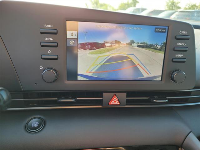Photo of 2025 Ecotronic Gray Hyundai ELANTRA