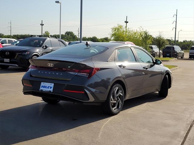 Photo of 2025 Ecotronic Gray Hyundai ELANTRA