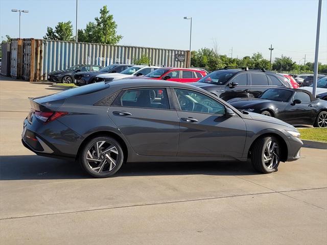 Photo of 2025 Ecotronic Gray Hyundai ELANTRA
