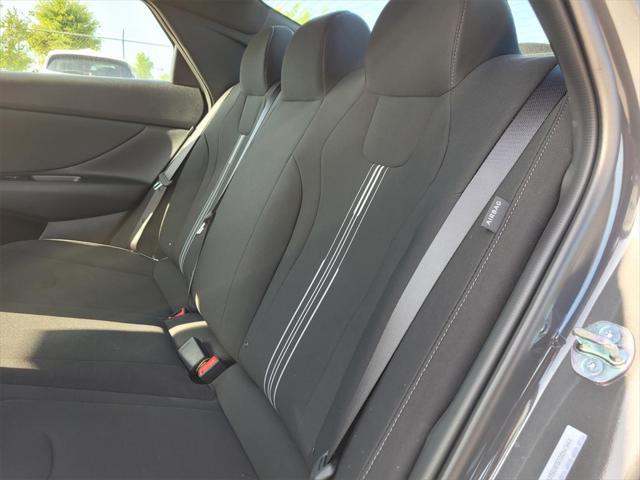 Photo of 2025 Ecotronic Gray Hyundai ELANTRA