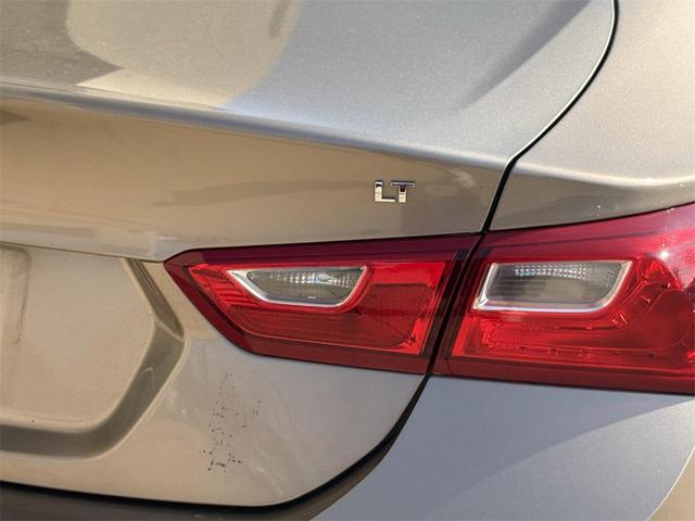 Photo of 2018 Sandy Ridge Metallic Chevrolet Malibu