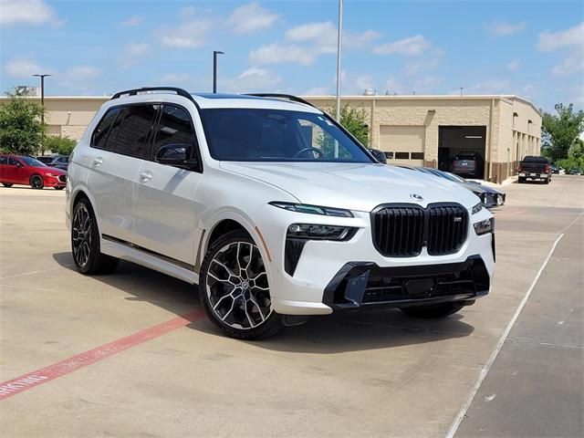 2023 BMW X7