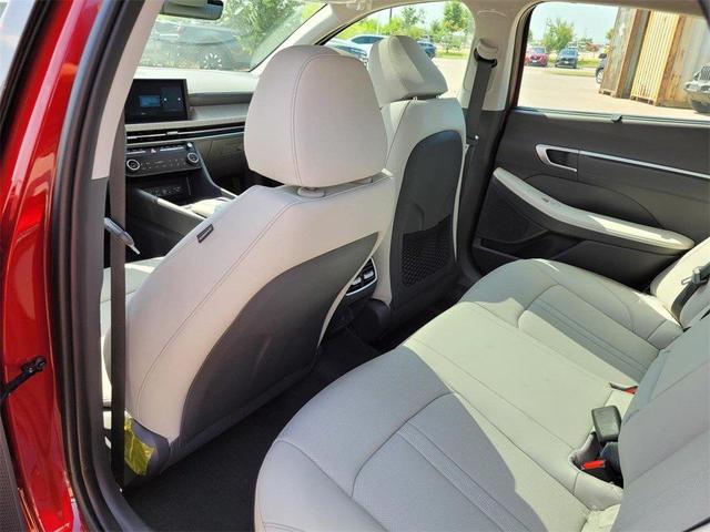 Photo of 2025 Ultimate red Hyundai SONATA Hybrid