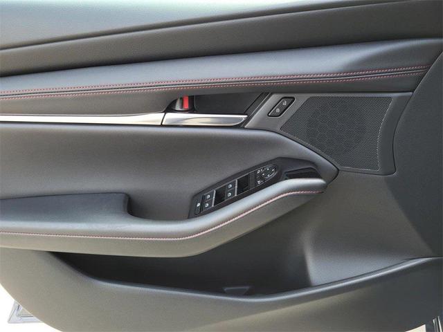 Photo of 2025 Polymetal Gray Metallic Mazda Mazda3