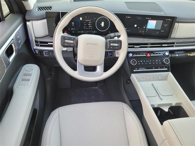 Photo of 2025 Shimmering Silver Hyundai SANTA FE HEV