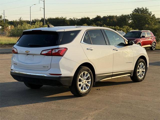 Photo of 2018 Summit White Chevrolet Equinox