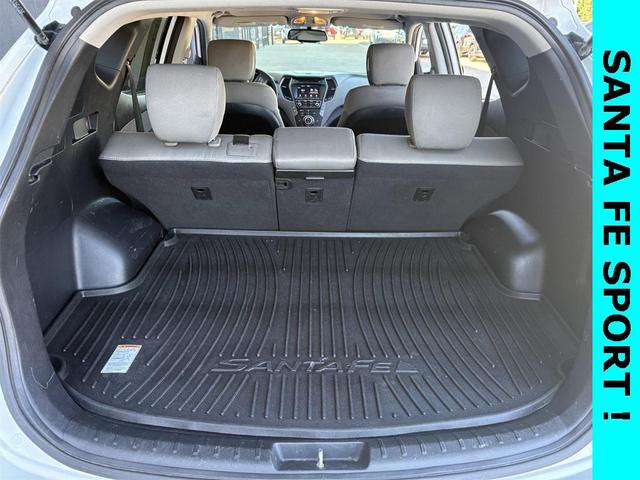 Photo of 2018 Pearl White Hyundai Santa Fe Sport