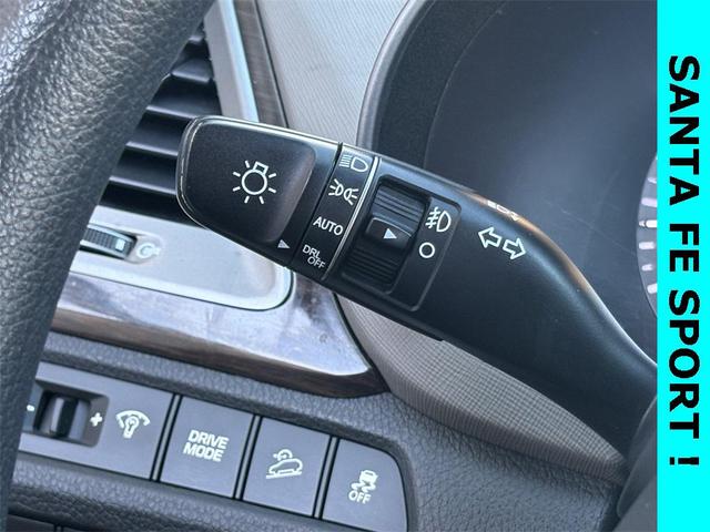Photo of 2018 Pearl White Hyundai Santa Fe Sport