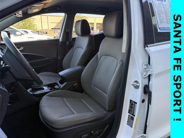 Photo of 2018 Pearl White Hyundai Santa Fe Sport