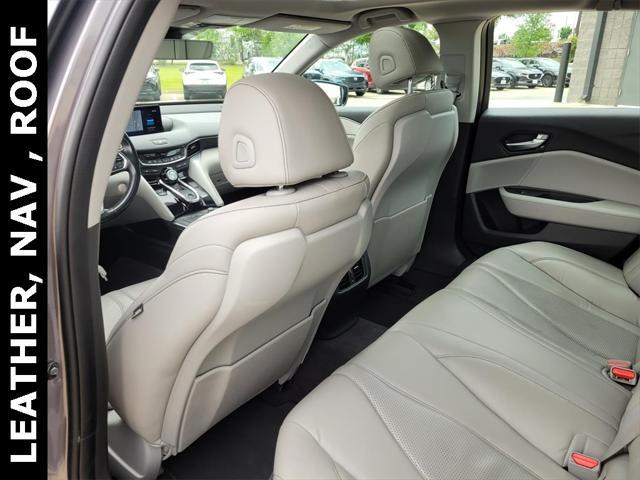 Photo of 2022 sparkle silver met Acura TLX