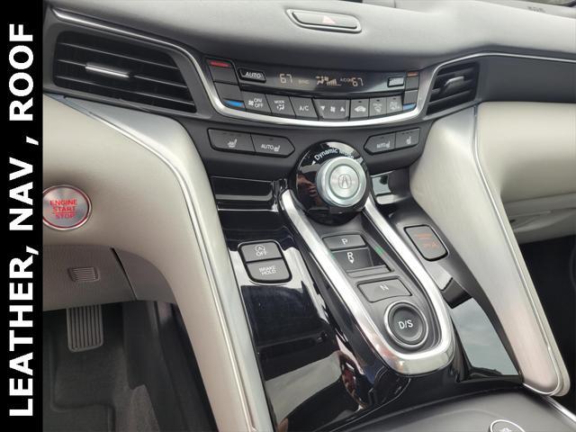 Photo of 2022 sparkle silver met Acura TLX