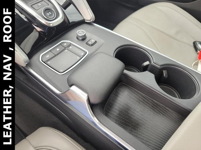 Photo of 2022 sparkle silver met Acura TLX
