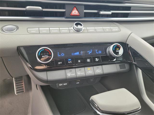 Photo of 2025 Serenity White Hyundai ELANTRA