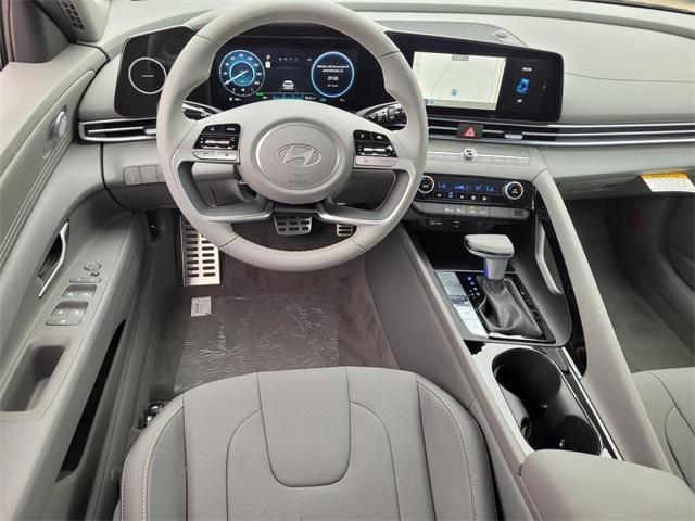 Photo of 2025 Serenity White Hyundai ELANTRA