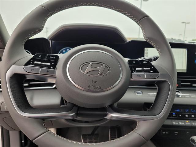 Photo of 2025 Serenity White Hyundai ELANTRA