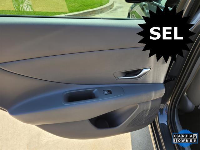 Photo of 2024 Ecotronic Gray Hyundai ELANTRA