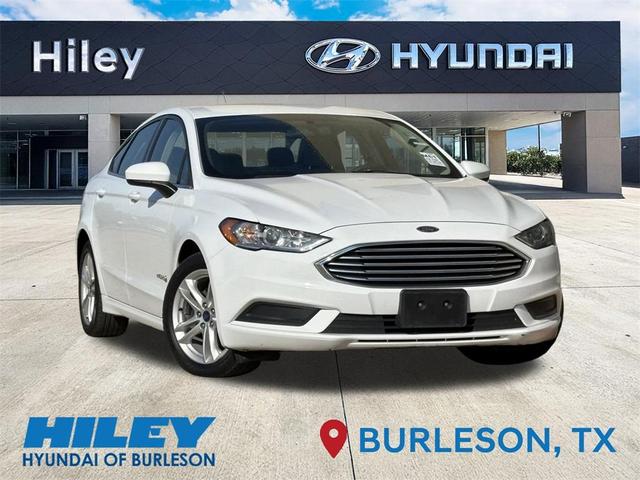 Photo of 2018 Oxford White Ford Fusion Hybrid