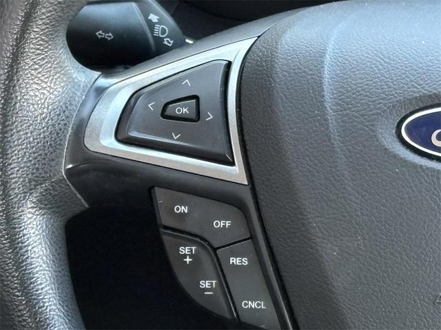Photo of 2018 Oxford White Ford Fusion Hybrid