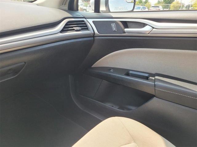 Photo of 2018 Ingot Silver Ford Fusion Hybrid