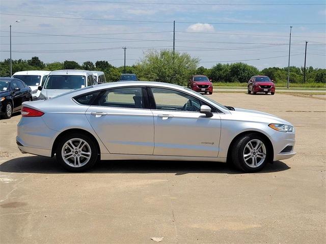 Photo of 2018 Ingot Silver Ford Fusion Hybrid