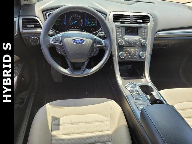 Photo of 2018 Ingot Silver Ford Fusion Hybrid