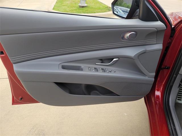 Photo of 2025 Ultimate Red Hyundai ELANTRA