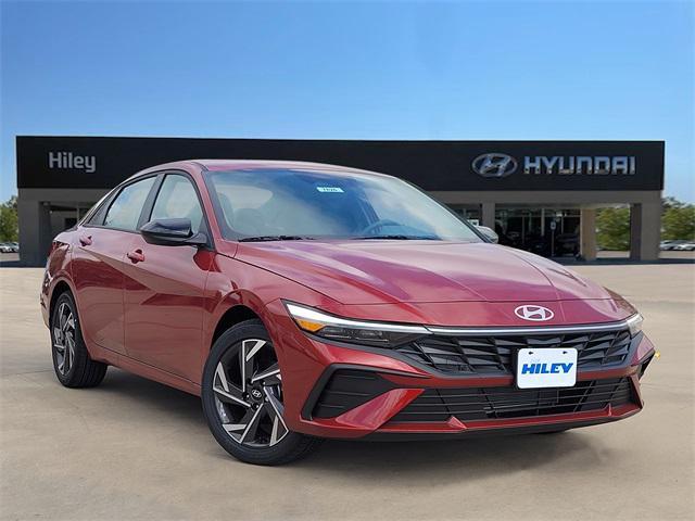 Photo of 2025 Ultimate Red Hyundai ELANTRA