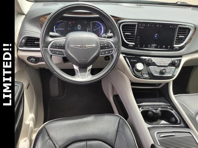 Photo of 2022 Bright White Clearcoat Chrysler Pacifica Hybrid