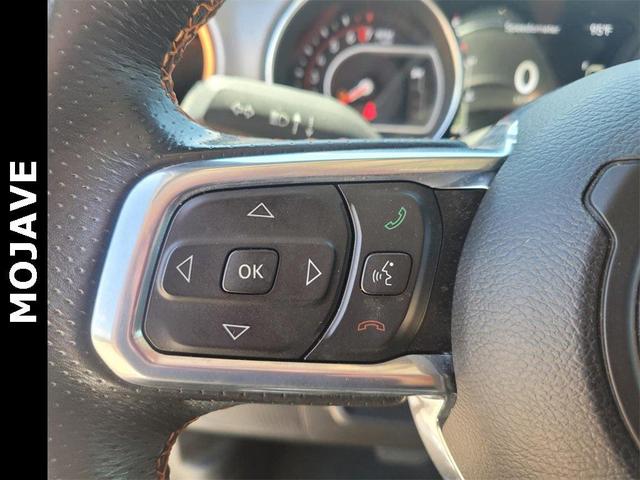 Photo of 2022 Bright White Clearcoat Jeep Gladiator