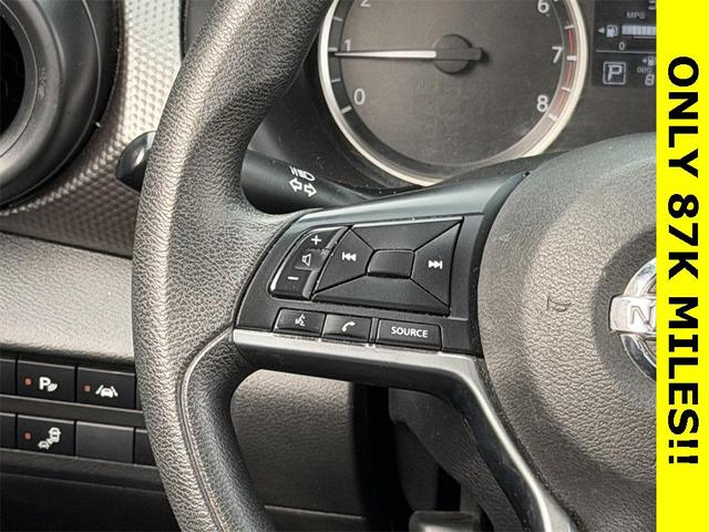 Photo of 2020 Super Black Nissan Kicks