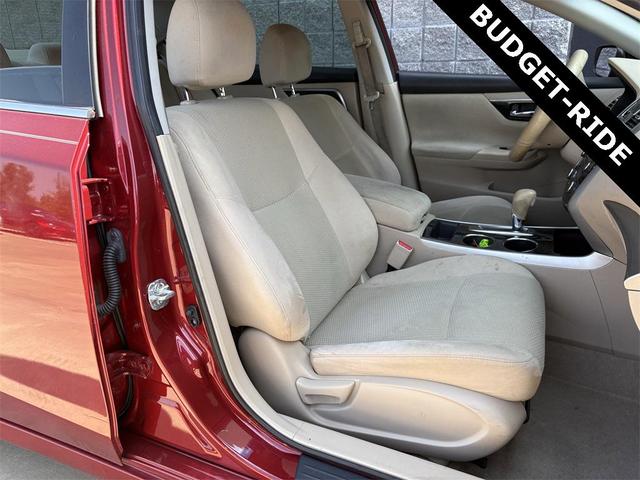 Photo of 2014 Cayenne Red Metallic Nissan Altima