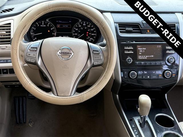 Photo of 2014 Cayenne Red Metallic Nissan Altima