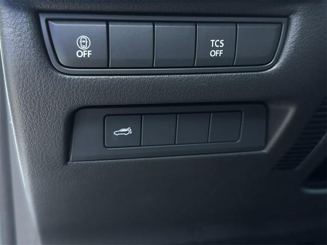 Photo of 2025 Wind Chill Pearl Mazda CX-50