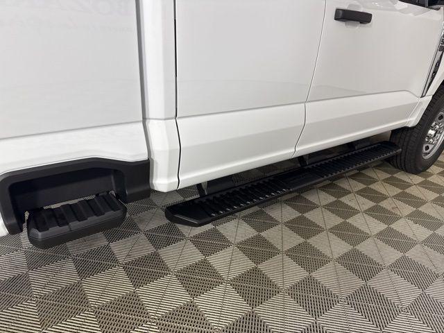 Photo of 2026 Oxford White Ford F-250