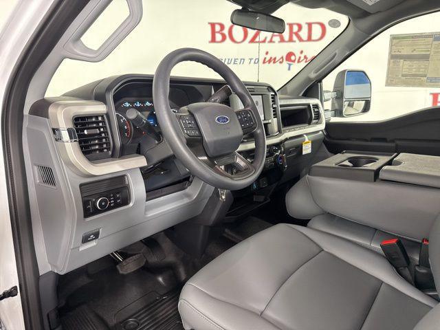 Photo of 2026 Oxford White Ford F-250