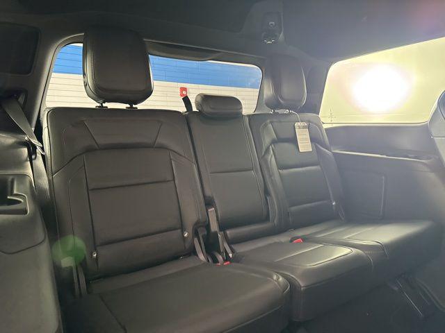 Photo of 2025 Infinite Black Metallic Clearcoat Lincoln Navigator